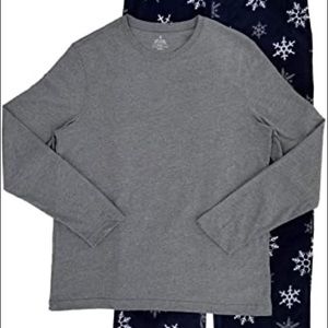 ⛄️50% off!⛄️ Men’s 2-pc Pajama Set
